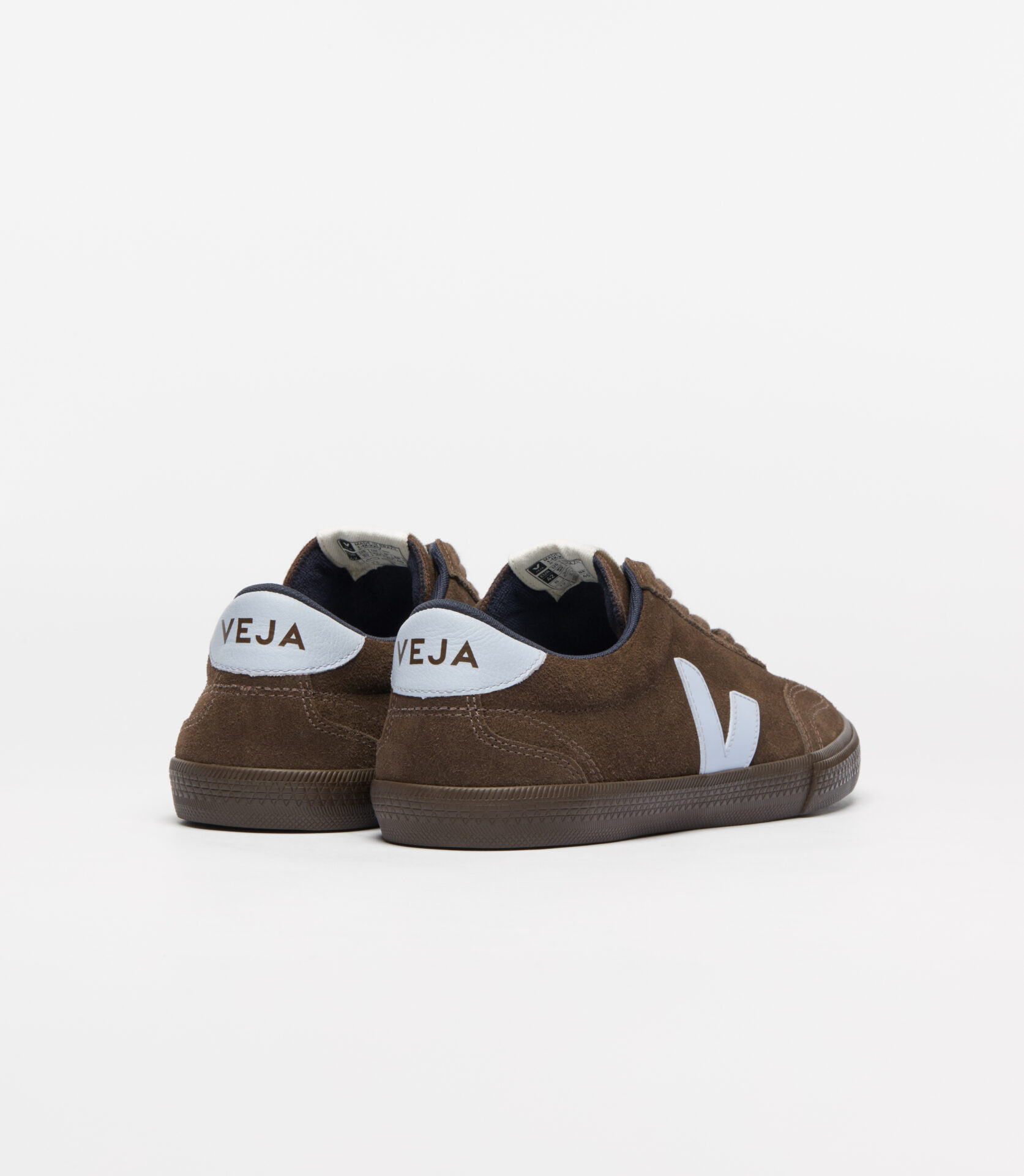 VO320888A Volley Suede Swan