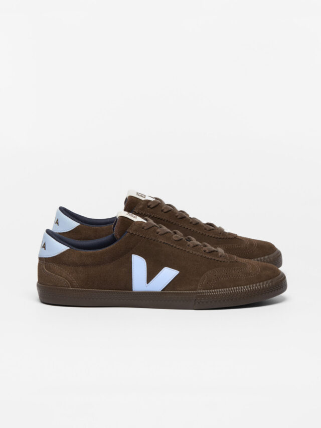 VO320888A Volley Suede Swan