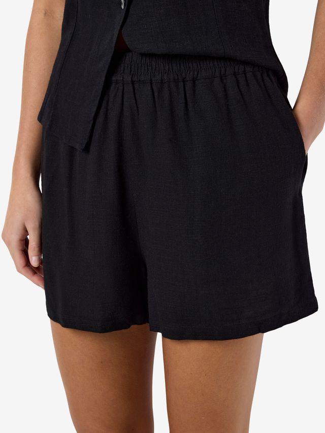 27028732 Leilani Shorts Black