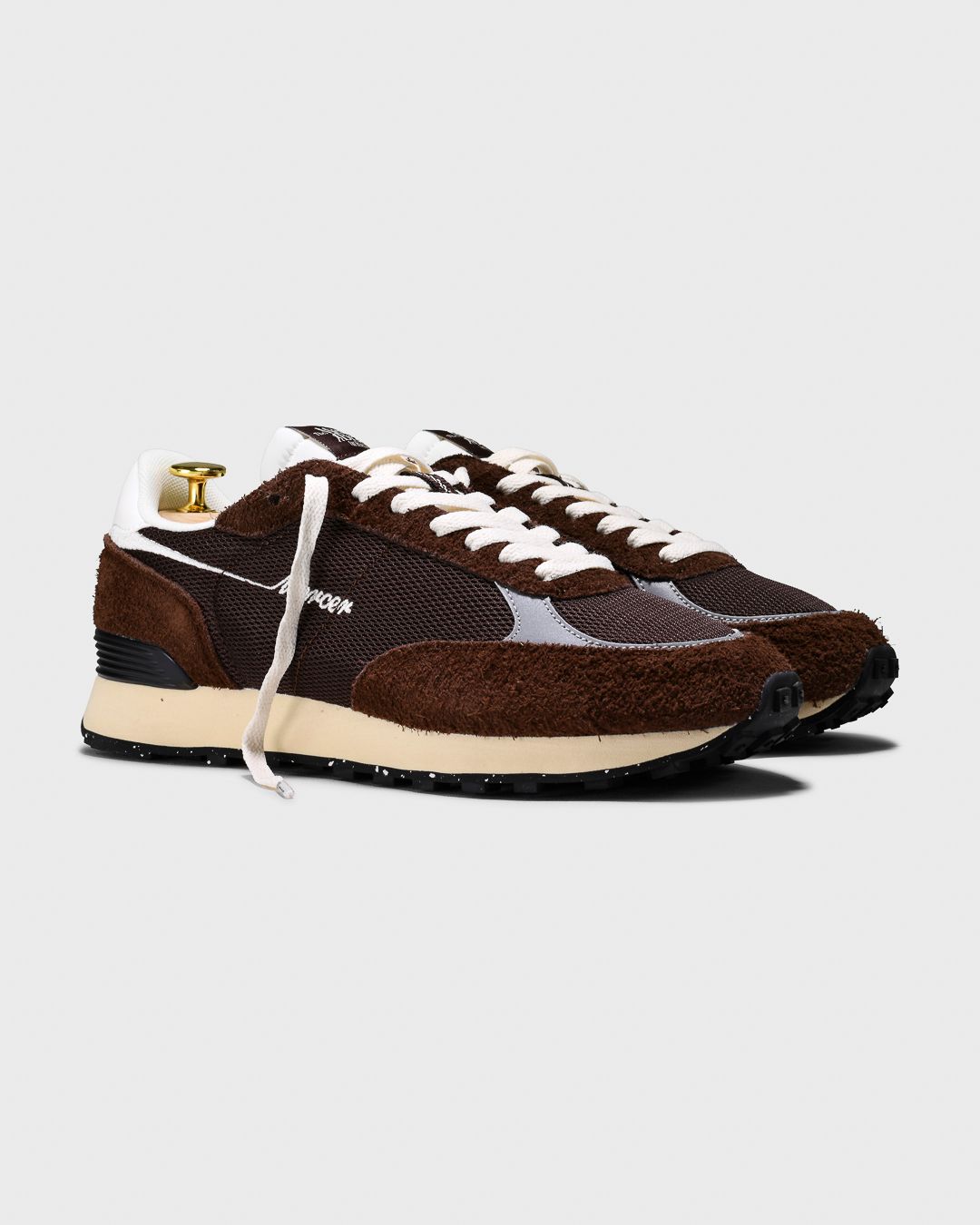 ME261018 The Re-Racer brown