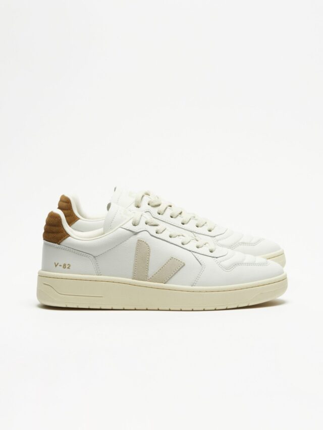 V-82 II LEATHER