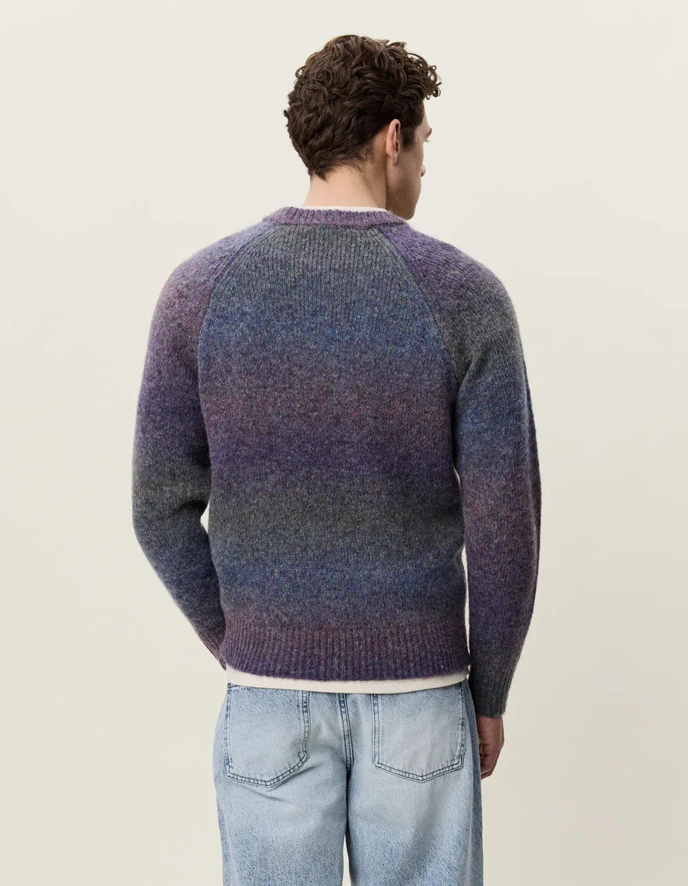 1002190 Gradient Roundneck Kni