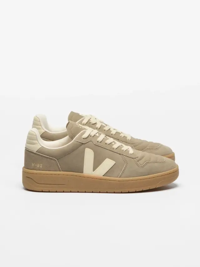 VF0321452A V-82 II Suede Taupe