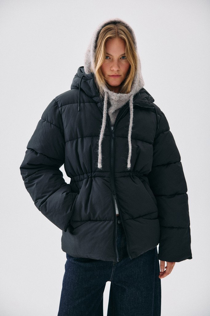 27037875 Rosy Puffer Jacket Bl